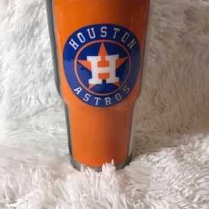 CUSTOM TUMBLERS
